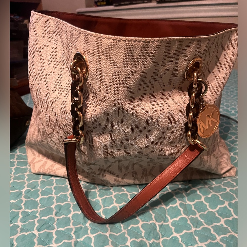 All leather handbag
